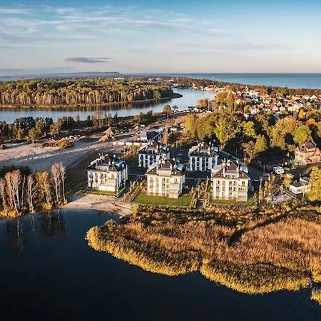 Large Coastal For 3 With Balcony