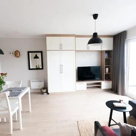 Large Coastal For 3 With Balcony *