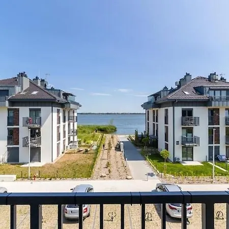 Apartmán Large Coastal For 3 With Balcony *