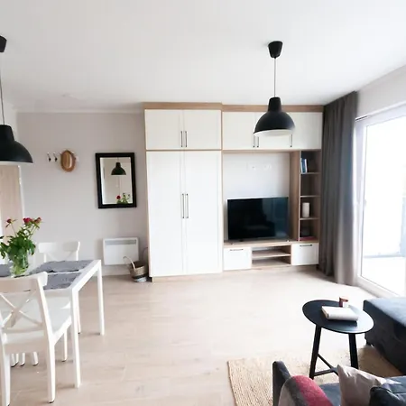 Large Coastal For 3 With Balcony