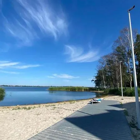 Large Coastal For 3 With Balcony * Dziwnow
